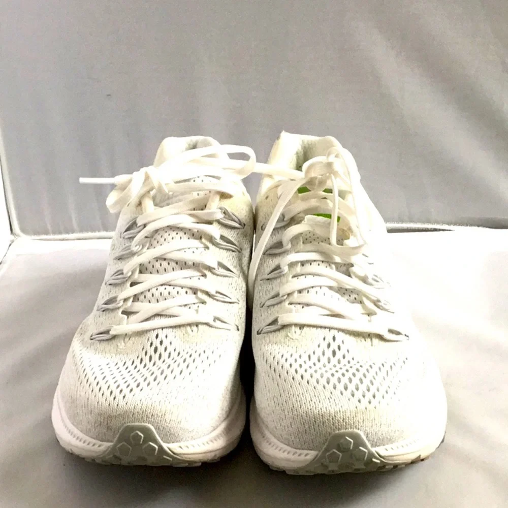 NIKE SHOES FOR WOMEN.